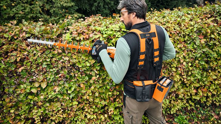 STIHL_ADVANCE_X-Flex_Schultergurt_Anwendung.jpg