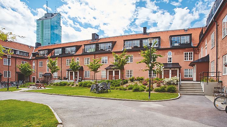 Nu renoveras 98 lägenheter i kulturkvarteret Josef i Västerås