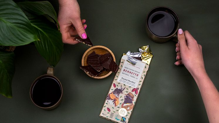 ToastedHazelnuts-Hasselnot-Inspiration-dark-Benetto-Choklad-Ekologisk-Fairtrade-Beriksson3.jpg