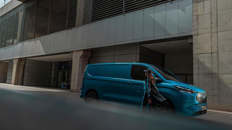 Ford E-Transit Custom 2022 (1)