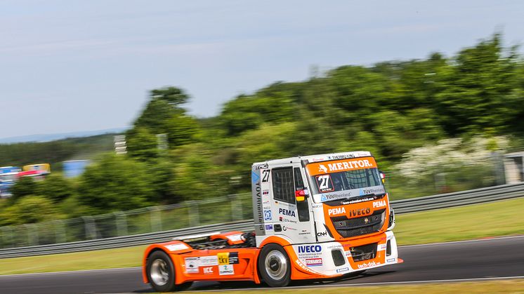 Kaksi palkinto sijaa Ivecolle ja Schwaben-Truck -tallille Nürburgringillä 