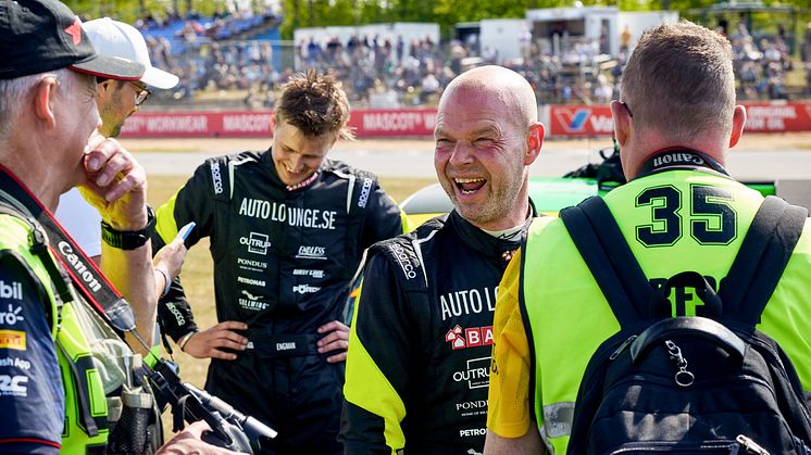 Overlegent comeback: Jan Magnussen vandt TCR-premiere på Jyllandsringen