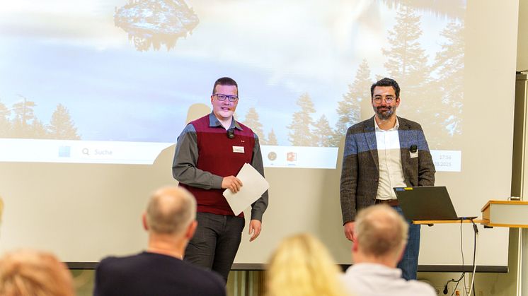 Dr. Sven Fuest und Prof. Dr. David Pedrosa (von links) referierten beim Fachsymposium der Hephata-Klinik. (Foto: Stefan Betzler)