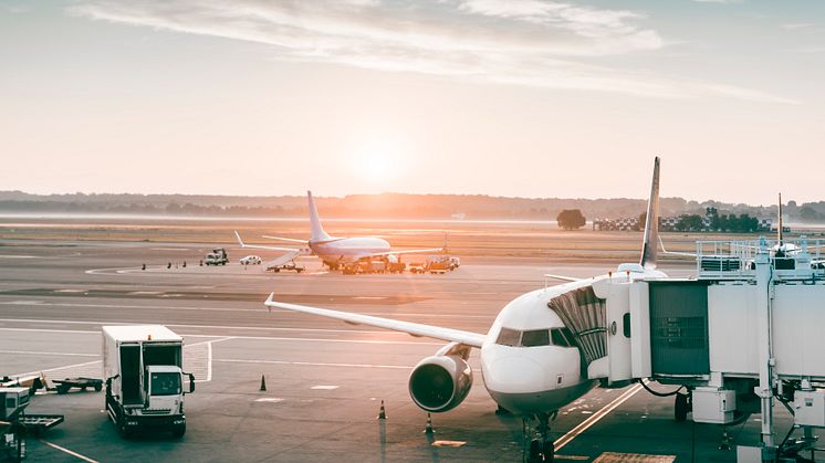 THEME_FLIGHT_AIRPORT_PLANE_GettyImages-1064491804_Universal_Within usage period_91715.jpg