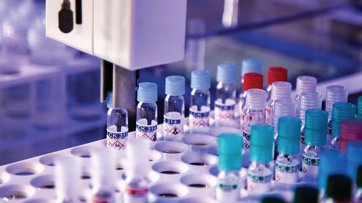 Veolia Labor Abwasser-Analyse.jpg