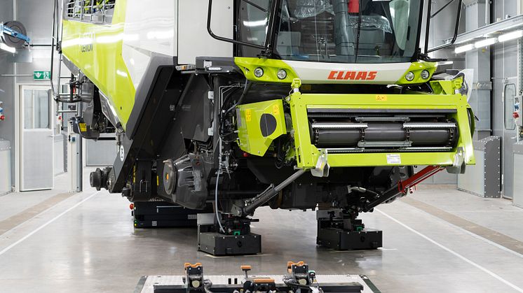 Assembly of combine harvesters at CLAAS in Harsewinkel
