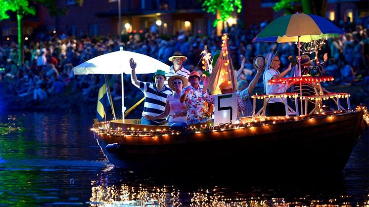 Sedan 2015 genomförs Ljusfesten i kommunal regi och under de två senaste åren har Ljusfesten med både scenframföranden och båtparad arrangerats på Tullportsplatsen i Ängelholm.