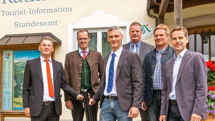 Presseinformation: Bayernwerk-Netzbaumaßnahme erhöht Versorgungssicherheit in Marquartstein, Unterwössen und Reit im Winkl