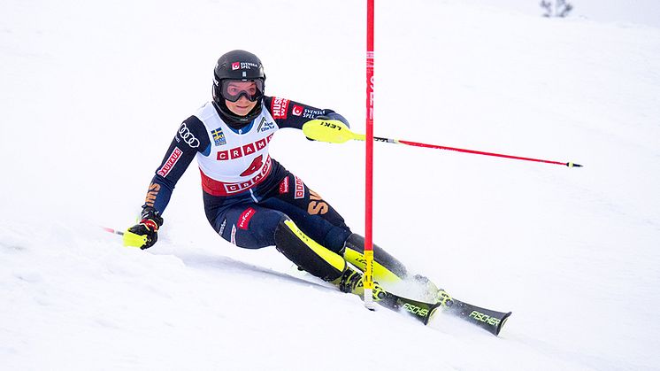 Susanne Jakobsen, Storklintens AK Skalp, är en av åkarna som tar hem 10 000 kronor från Svenska Spel Alpine Elite Tour i Sundsvall. Foto: Ski Team Sweden Alpine/Erik Segerström