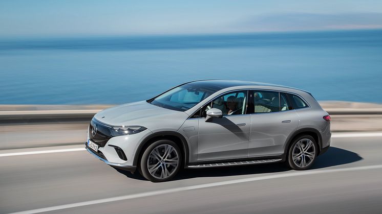 Elektrisk luksus med plads til syv: Her er den nye Mercedes EQS SUV