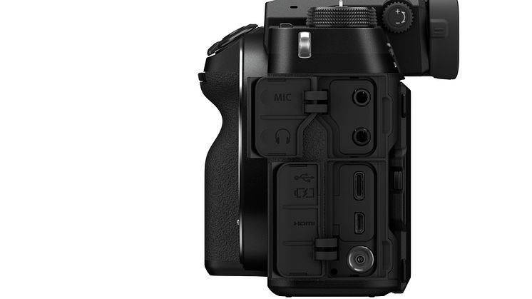 GFX50SII_sideUSBopen