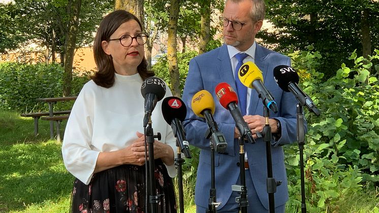 Minstrarna träffade media på Källebergsskolan