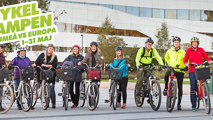 De båda vinnande lagen i Cykelkampen 2015.