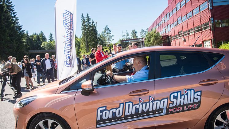 Fra pressekonferansen hvor Ford Motor Norge og forsikringsselskapet If lanserer et unikt opplæromgsprogram for unge sjåfører Ford Driving Skills for Life