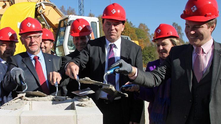 Grundstein für Pelletwerk und BHKW gelegt