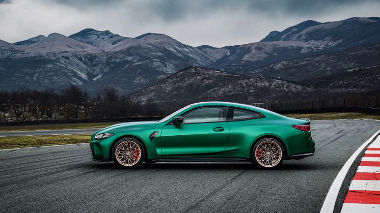 BMW M4 CS