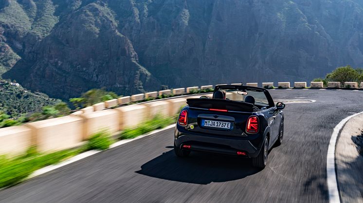 MINI Cooper SE Cabriolet