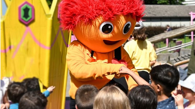 H22-maskot Eldar