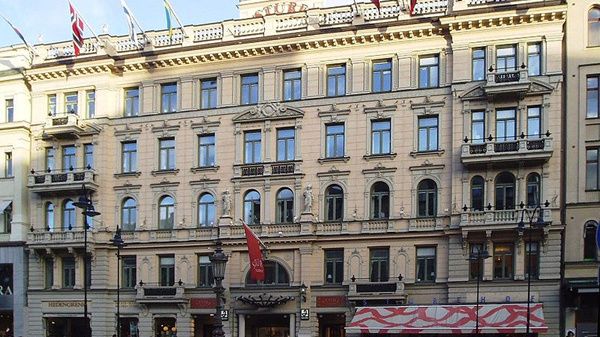Även en kammarfläkt som väger 425 kilo kan vara smidig att installera