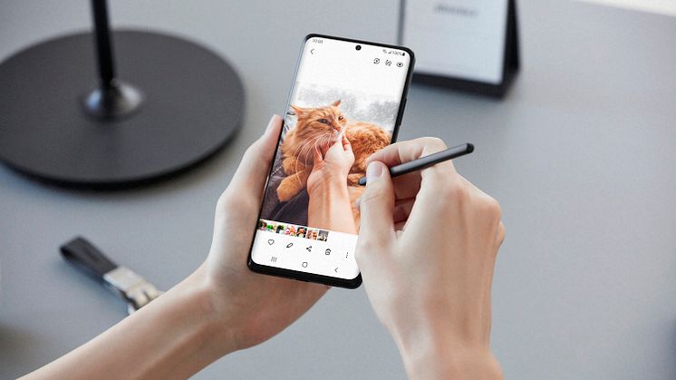 Galaxy_S21_ultra_handson_spen