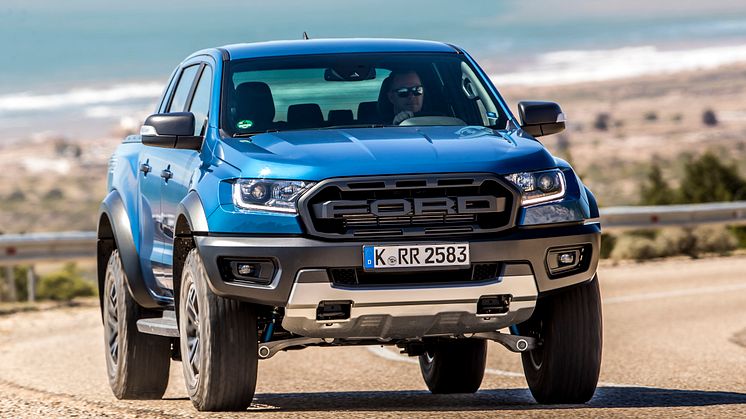 Raptor_Performance_Blue_019