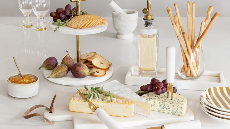 Rusta_2025_S3_cake_stand_marble_1-I.jpg