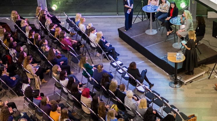 Female Network Forum