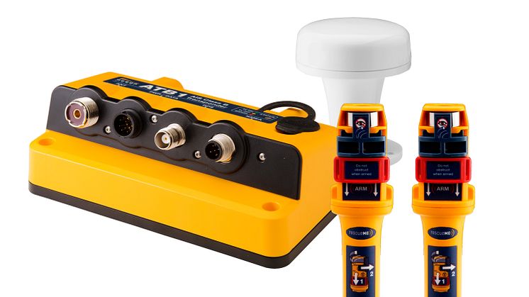 Hi-res image - Ocean Signal - Ocean Signal’s ATB1 AIS kit – the ATB1 Class B AIS Transponder and two rescueME MOB1 man overboard beacons