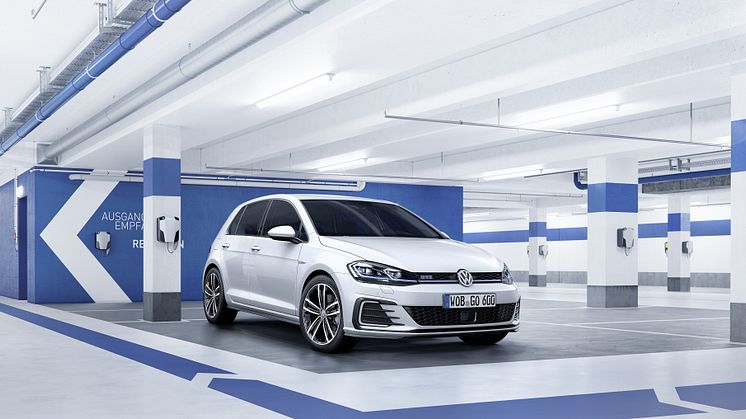 Verdenspremiere: den nye faceliftede Golf