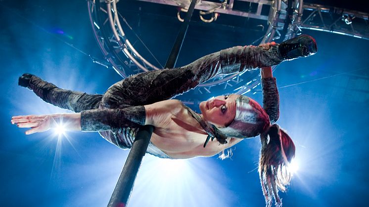 Cirkus Cirkör "Wear it like a crown" - Mistress of Mayhem - Anna Lagerkvist. 