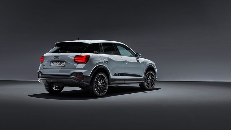 Audi Q2 (Pilegrå)
