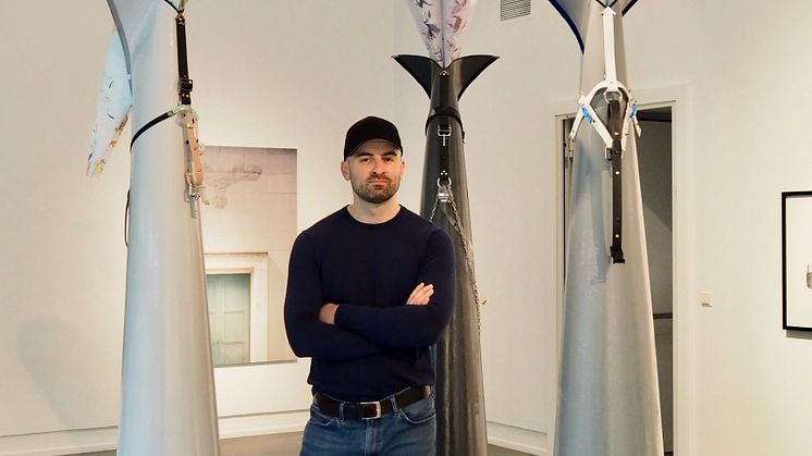 Admir Batlak får Norske Kunstforeningers debutantpris 2020 for de tre skulpturene A New Tomorrow 2, 3 og 5. Foto: Jannik Abel. 