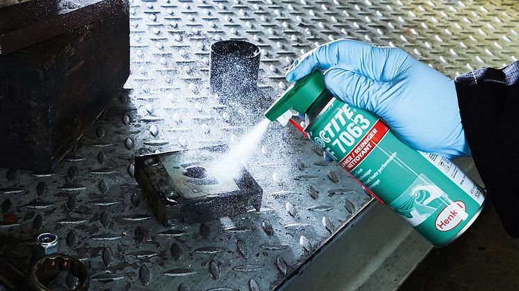 7063 Loctite rensemiddel