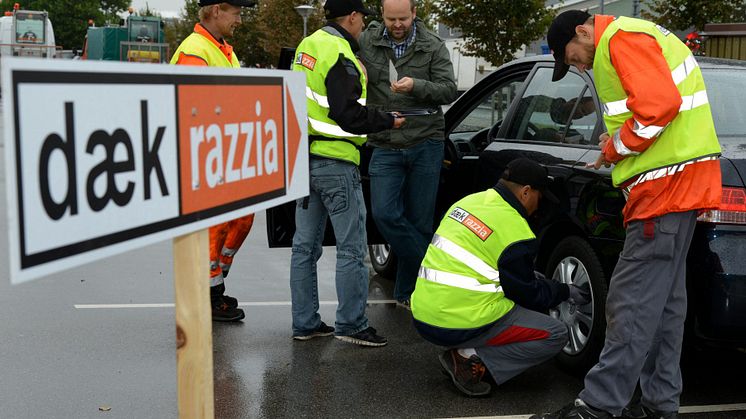 Dækrazzia på våde veje