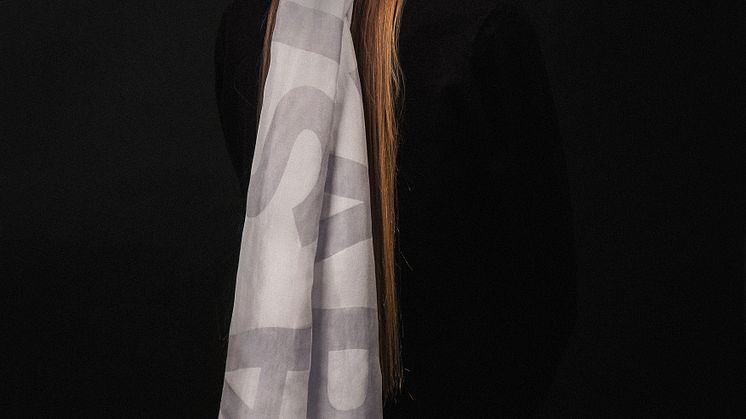 A SILK SCARF – design Jennie Adén och Melinda Urbansdotter