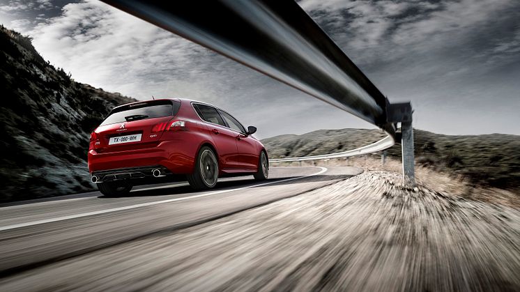 308 GTi by PEUGEOT SPORT: HOT HATCH