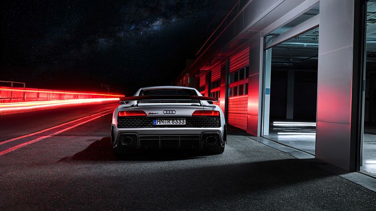 Audi R8 Coupé V10 GT RWD (Suzukagrå)