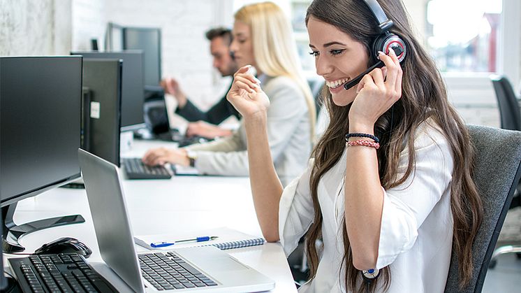Professionelle Kundengespräche sind eine Kunst, die es zu erlernen gilt. Um Kollegen aus dem Gothaer Kundencenter zu unterstützen, gibt es jetzt neue Software-Hilfe.