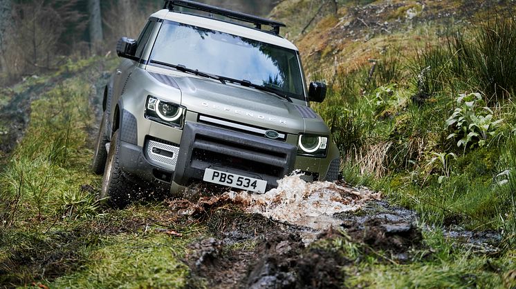 Nya Land Rover Defender till ett konkurrenskraftigt pris