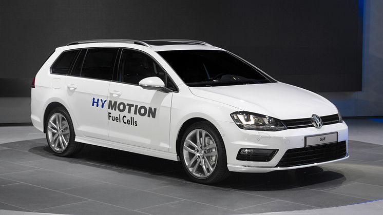​Verdenspremiere - Golf Variant HyMotion