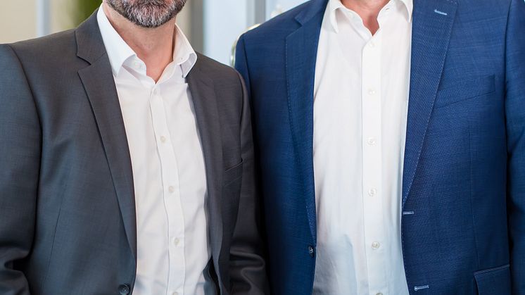 Für Chris Kohlsdorf (l.) und Michael Kern, Geschäftsführer der COHEMI Group, ist die NOVEDAS-Übernahme eine perfekte Ergänzung ihrer Wachstumsstrategie. Foto COHEMI Group