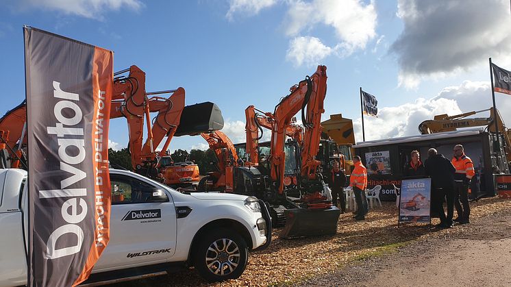 Delvator ställer ut högklassiga Hitachi grävmaskiner och hjullastare på Entreprenad Live