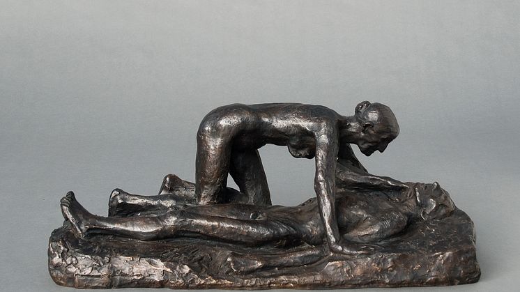 Gustav Vigeland: Old Woman Watching Her Husband Die, 1898. Bronze. Vigeland Museum, Oslo