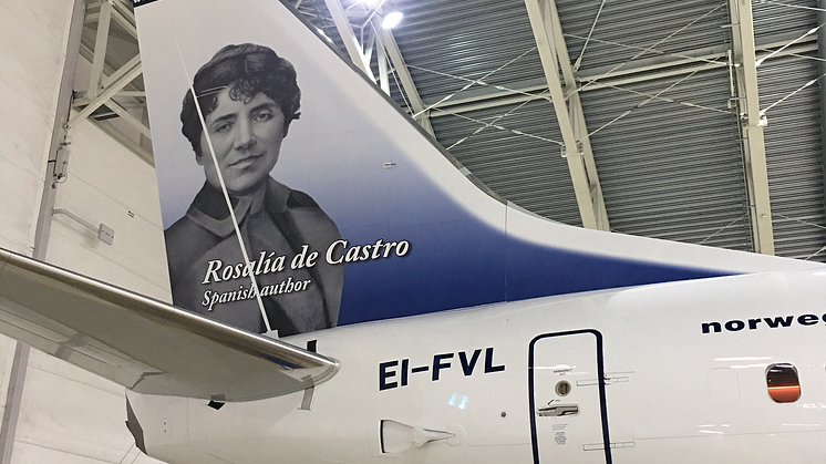 Rosalía de Castro, estribor.