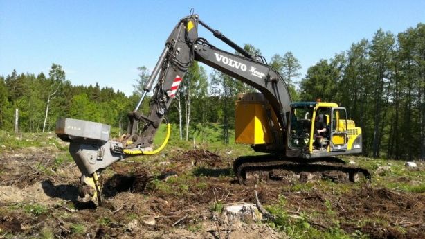Låt maskiner plantera skogen