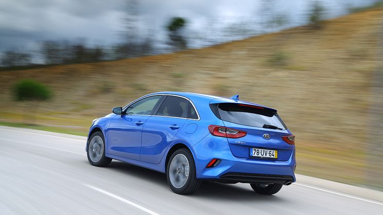 Kia Ceed 5d_Blue