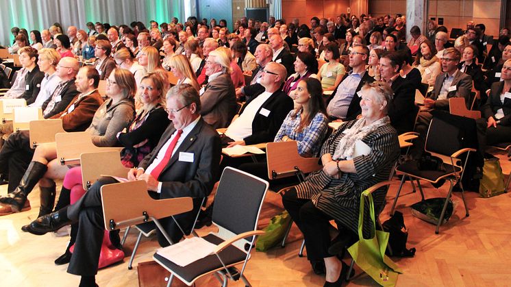 PRESSINBJUDAN - ÅRSSTÄMMANS ÖPPNA DEL