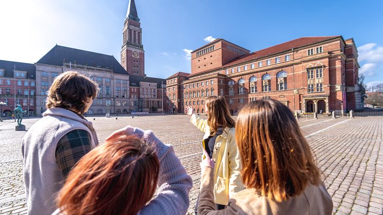 Die akustische Wirkung einer Großstadt und ihrer Bauwerke mit Anleitung ganz bewusst erleben