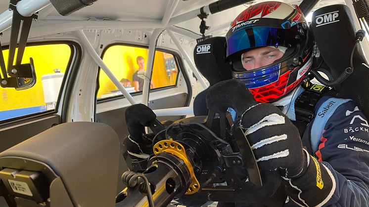 Möt Andreas Bäckman en del av den första syskonduon i världen att tävla i VM-serien WTCR