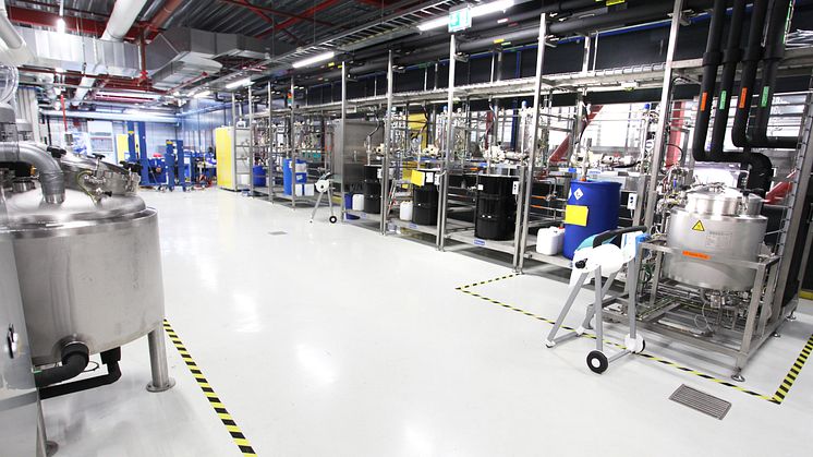 Canon har åpnet et nytt toppmoderne produksjonsanlegg for vannbasert polymerblekk i Venlo i Nederland. Anlegget er utrustet med det siste innen utstyr til blekkproduksjon.